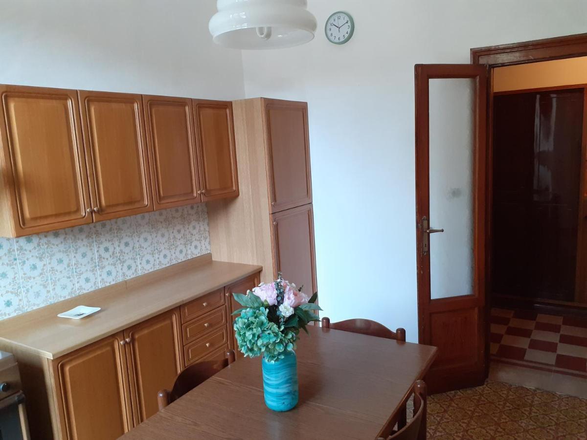 Meneghina House Appartement Milaan Buitenkant foto